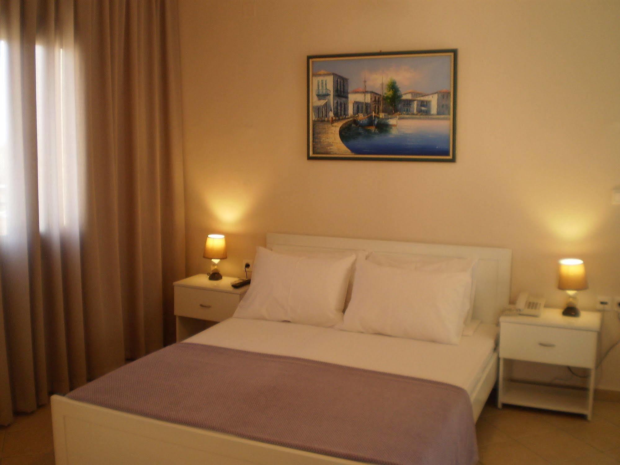So Nice Hotel Marathókambosz Kültér fotó