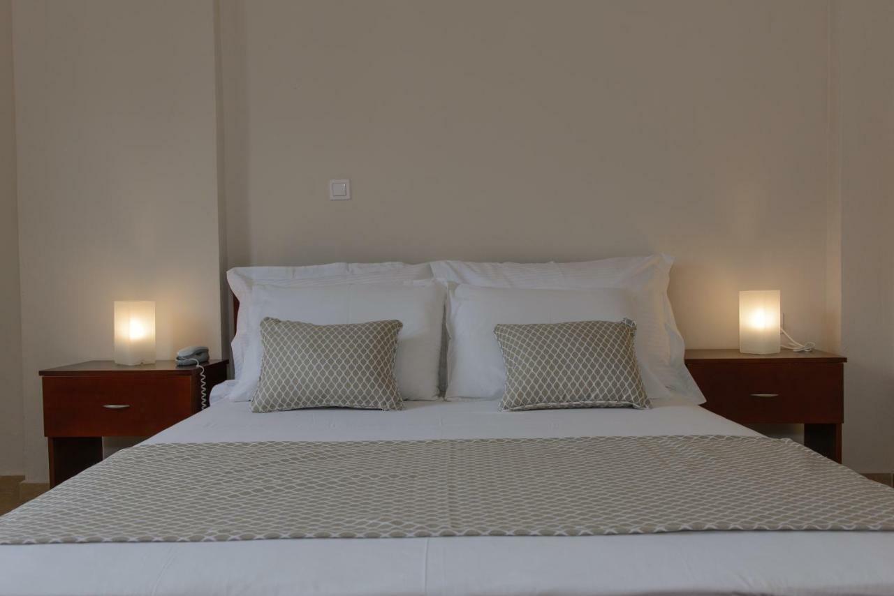 So Nice Hotel Marathókambosz Kültér fotó